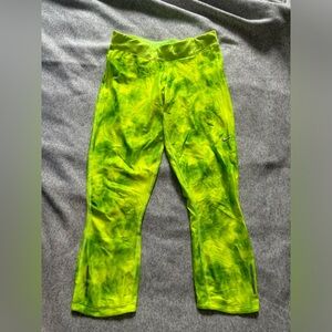 Nike Yellow Neon running 7/8” leggings sz Sm with zippered pocket
